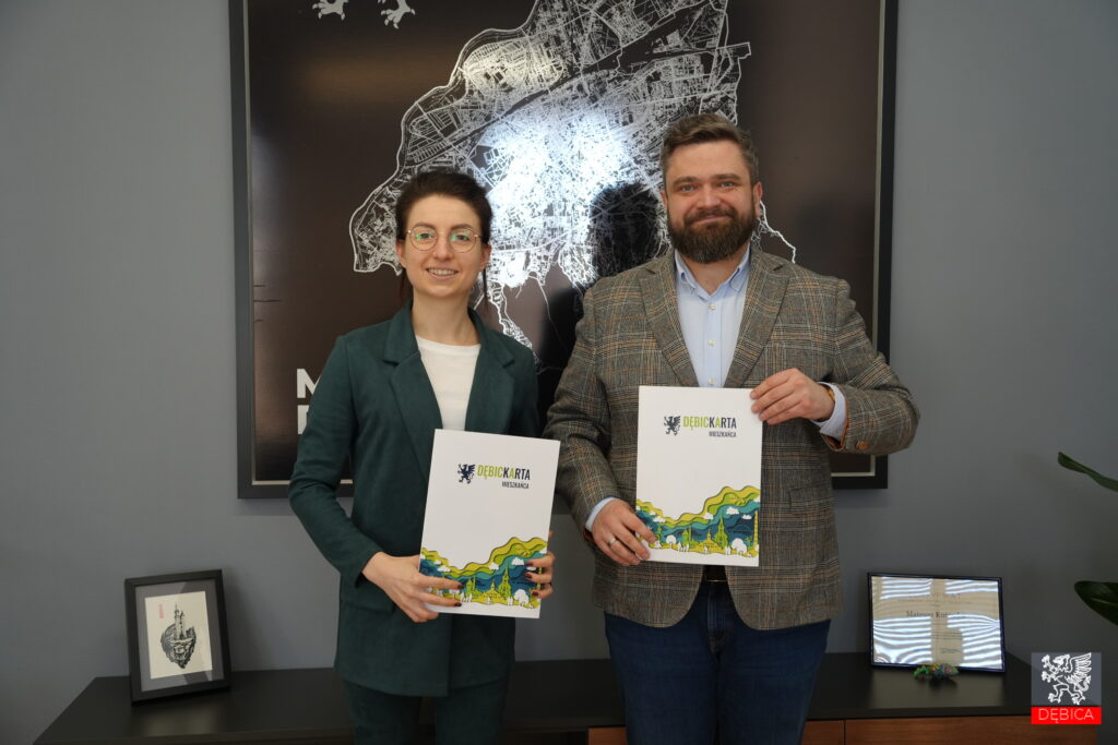 aktualność: Dębicka Karta Mieszkańca poszerza ofertę wsparcia dla mieszkańców